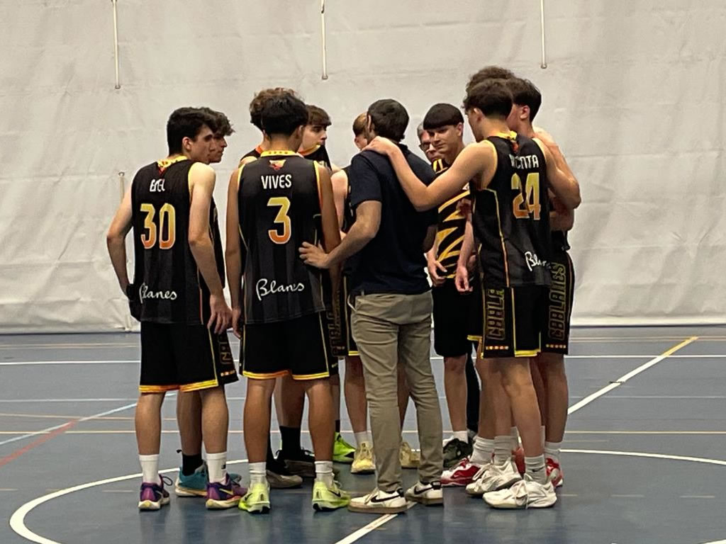 Derrota a casa per tancar temporada