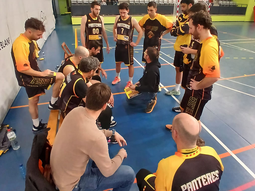 Victòria contra rival directe