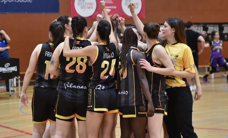 Primer equip femení