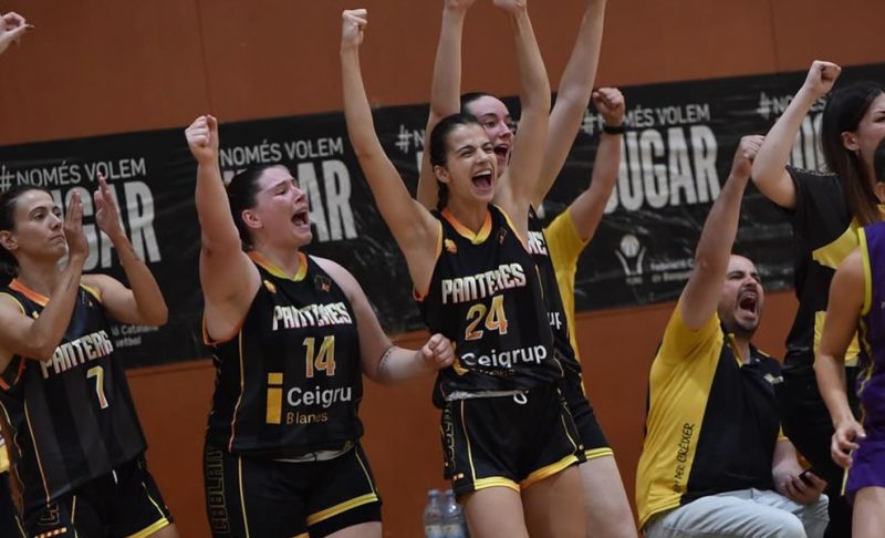 Primer equip femení