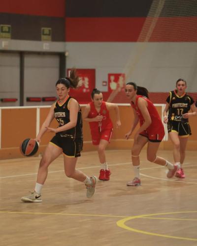 Primer equip femení