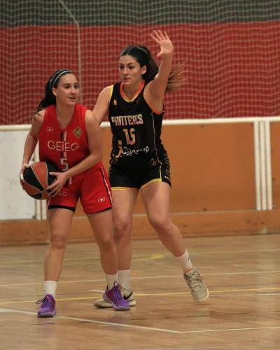 Primer equip femení