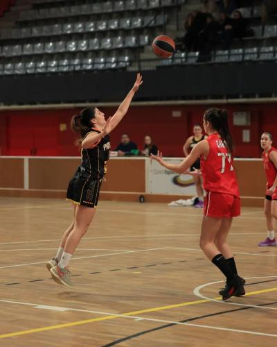 Primer equip femení