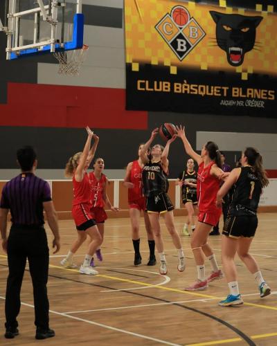 Primer equip femení