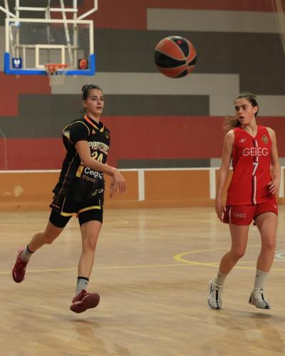 Primer equip femení