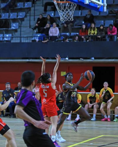 Primer equip femení