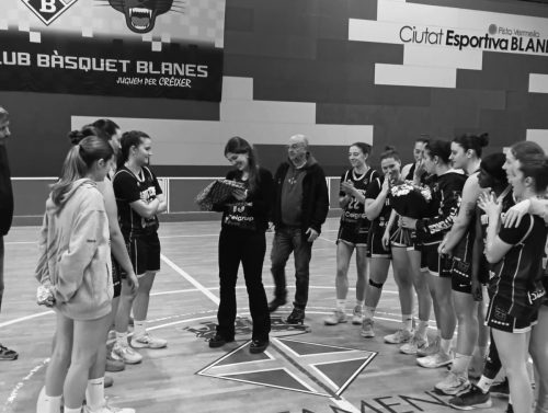 Primer equip femení