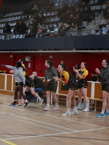 Primer equip femení