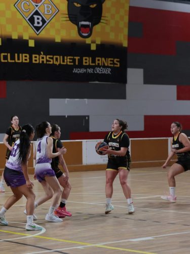 Primer equip femení