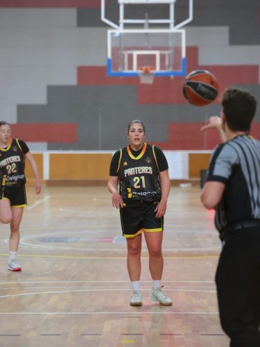 Primer equip femení
